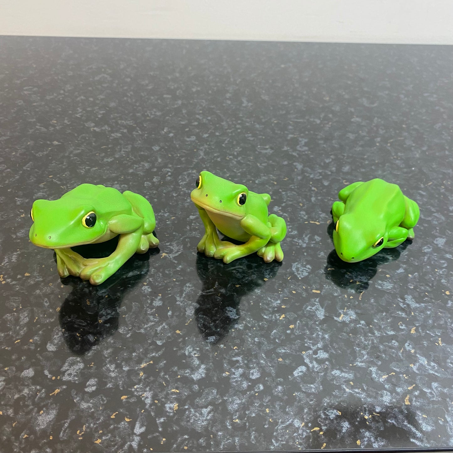 Realistic Frogs