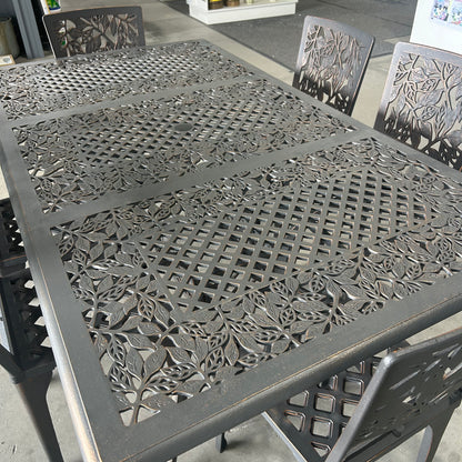 Cast Aluminium Table Setting 7 Piece