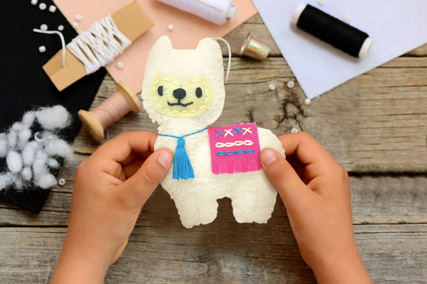 Sewing Llama Charm Kit