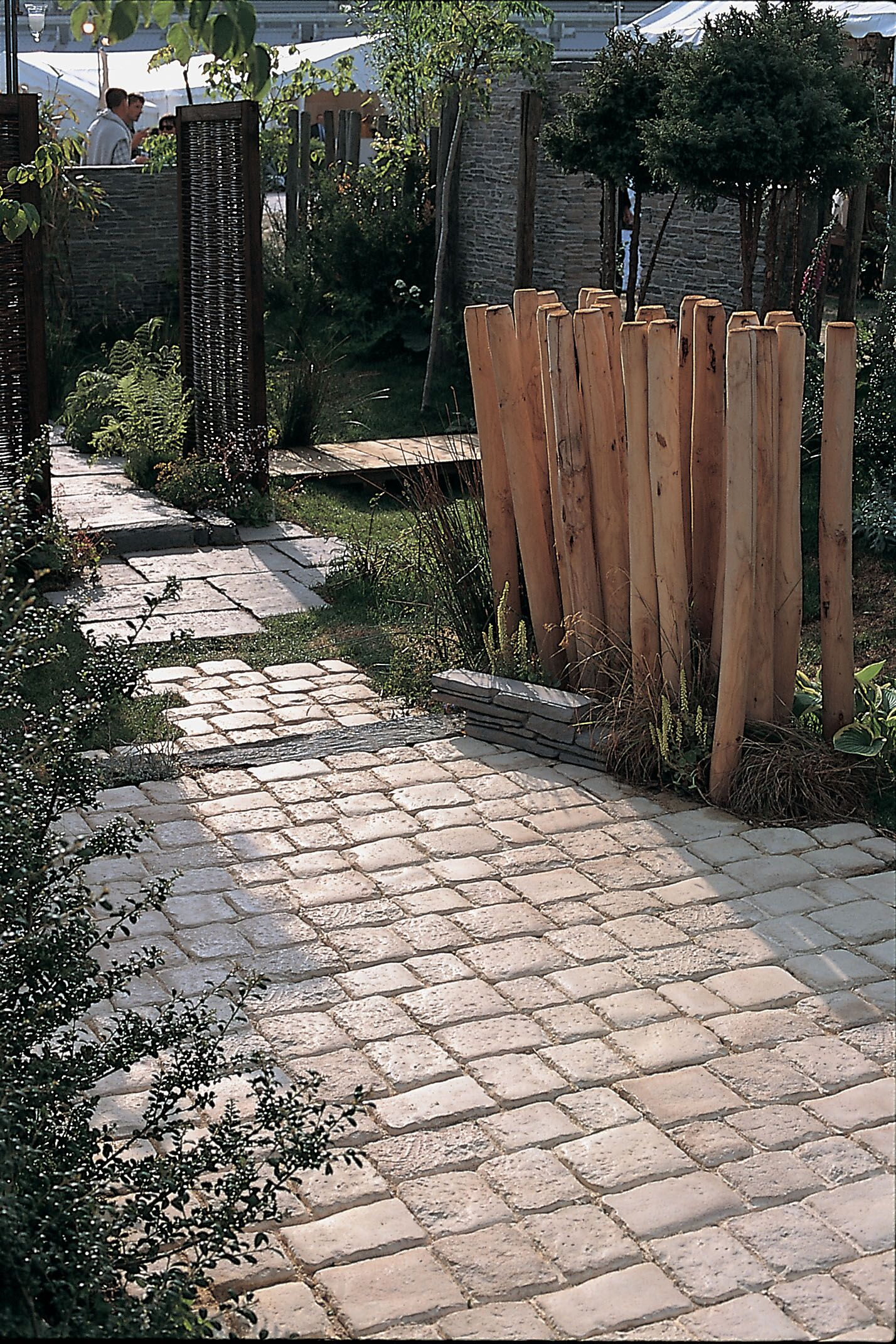 Bradstone Cobbles® Pavers